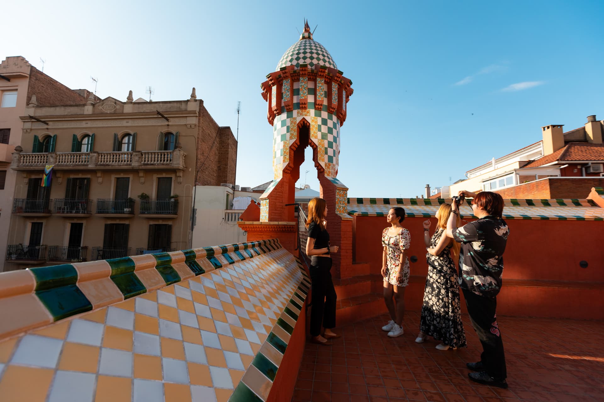 Gaudi Houses: Casa Vicens, Casa Batllo, Casa Mila Guided Tour - image 4